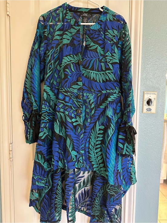 Midnight Velvet Dresses & Skirts - Midnight Velvet tropical embroidered mesh high-low tunic dress size 2X